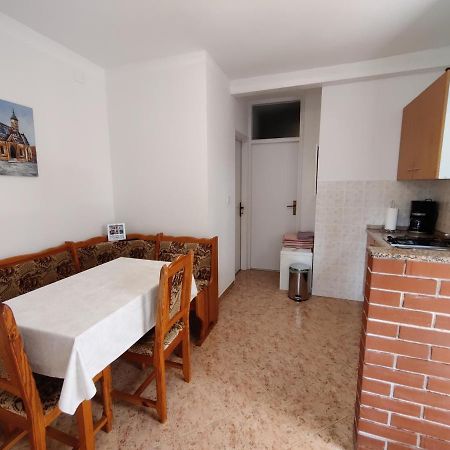 Apartment Ljubica Vrsar Exterior foto