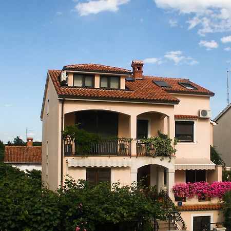 Apartment Ljubica Vrsar Exterior foto
